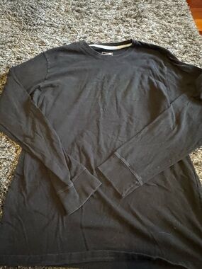 Men's The North Face Long Sleeve Shirt Black on Black logo